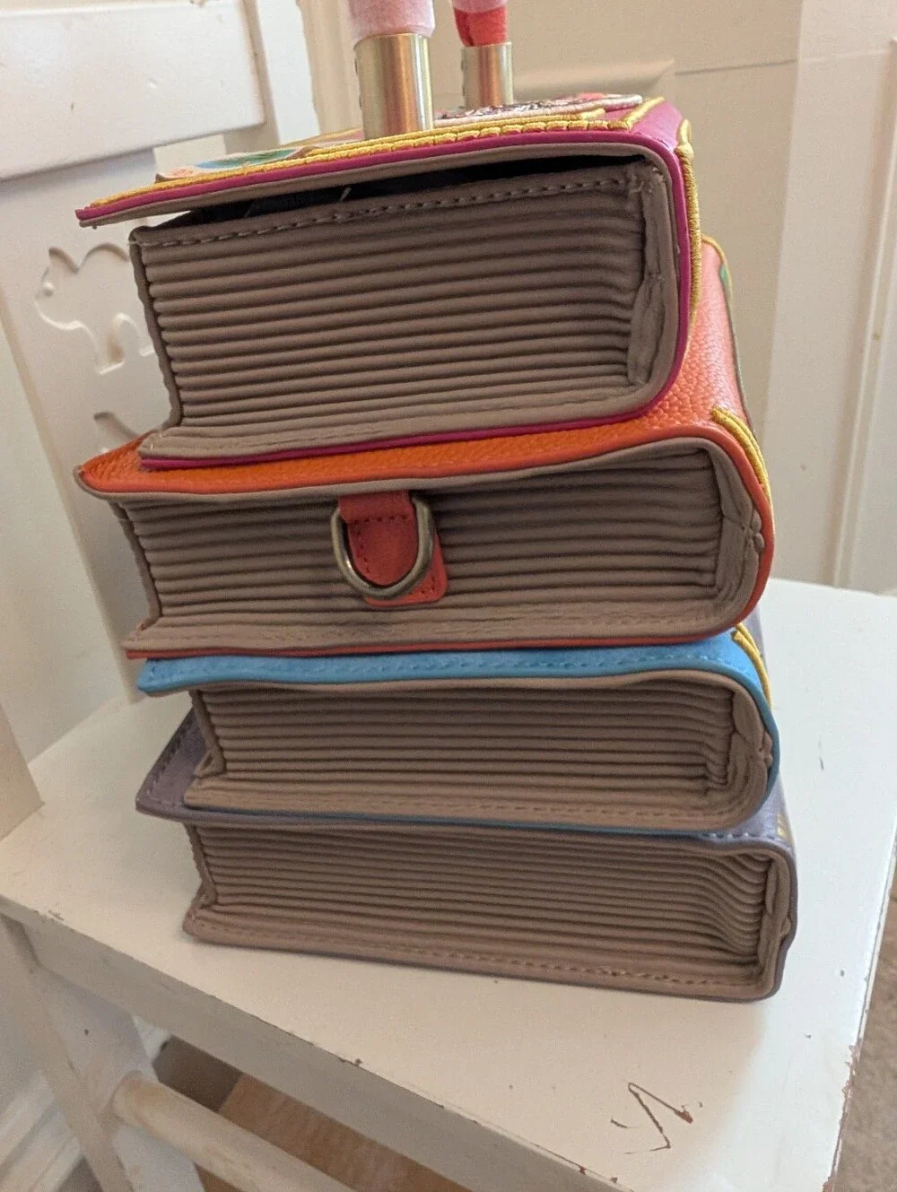 Vendula London Voyage Travel Book Stack Bag NWT